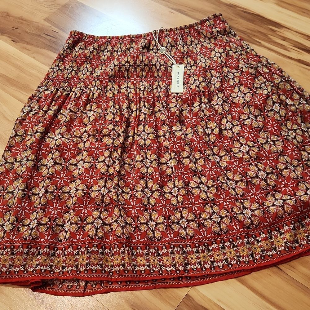 💥Brand New!💥 Max Studio Women's Skirt - SIZE S